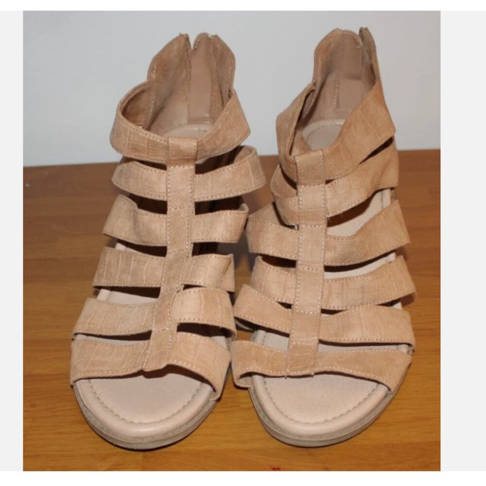 Dr. Scholl's Women's Chaser Heeled Sandals 10 M Faux Suede Tan Open Toe Shoes